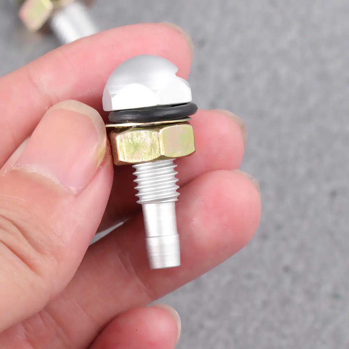 

Пара алюминиевых форсунок омывателя лобового стекла для замены, ремонтные форсунки для распыления воды, устраняющие повреждения от снега и льда