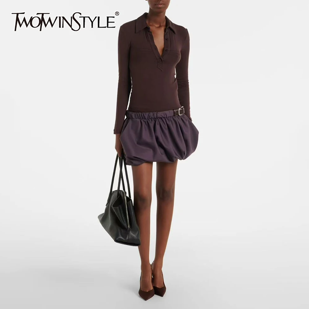 TWOTWINSTYLE Fashion Lapel Bubble playsuit for Women Half Button Long Sleeve Back Cutout Slim Fit Autumn for Date Daily Wear