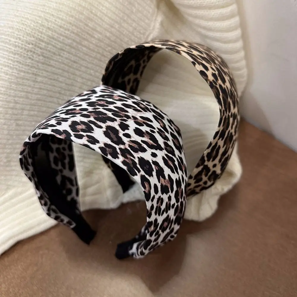 Модная корейская широкая повязка на голову Y2k, элегантная леопардовая повязка для волос, темпераментный женский обруч для мытья лица, аксессуары для волос