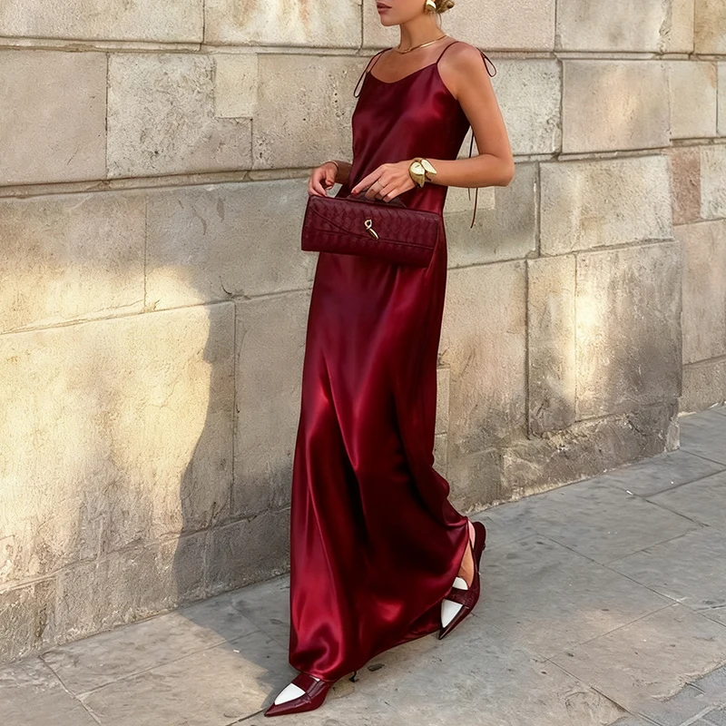 Chic Women's Satin Maxi Dress Burgundy Sleeveless Sexy Lace-Up Backless Evening Dresses Red Elegant Bridesmaid Long Evening Gown
