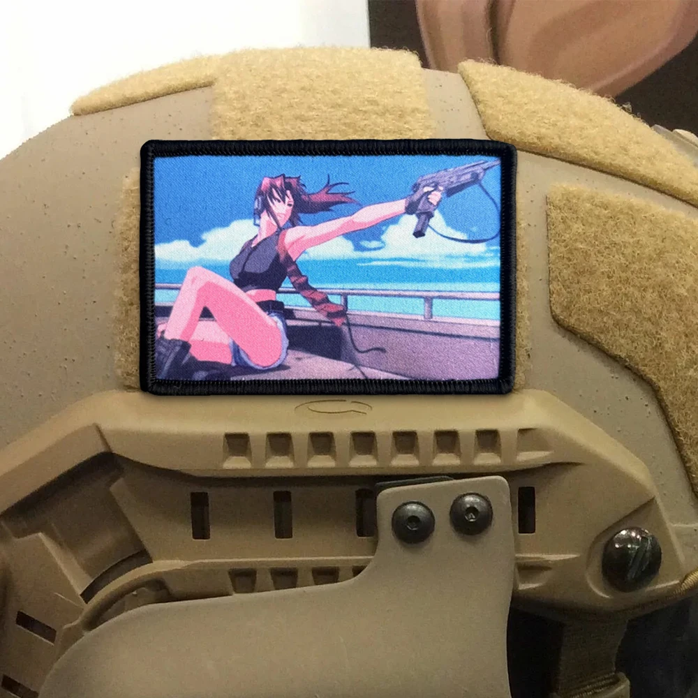 Parche moral táctico anime chica pistola – Velcro militar - imagen 2