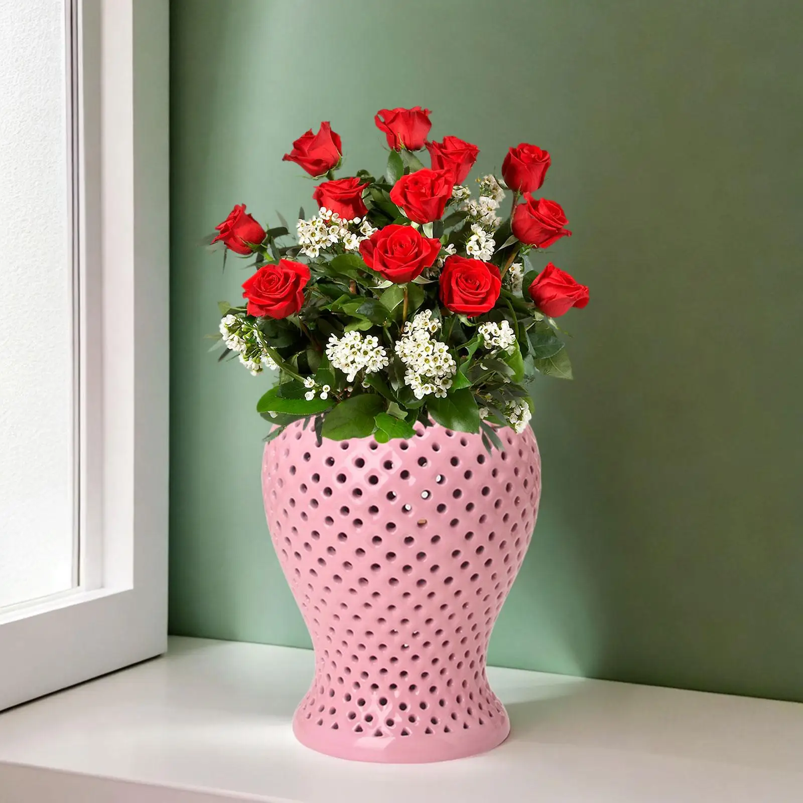 Porcelain Ginger Jar Hollow Out Temple Jar with Lid Traditional Ceramic Vase