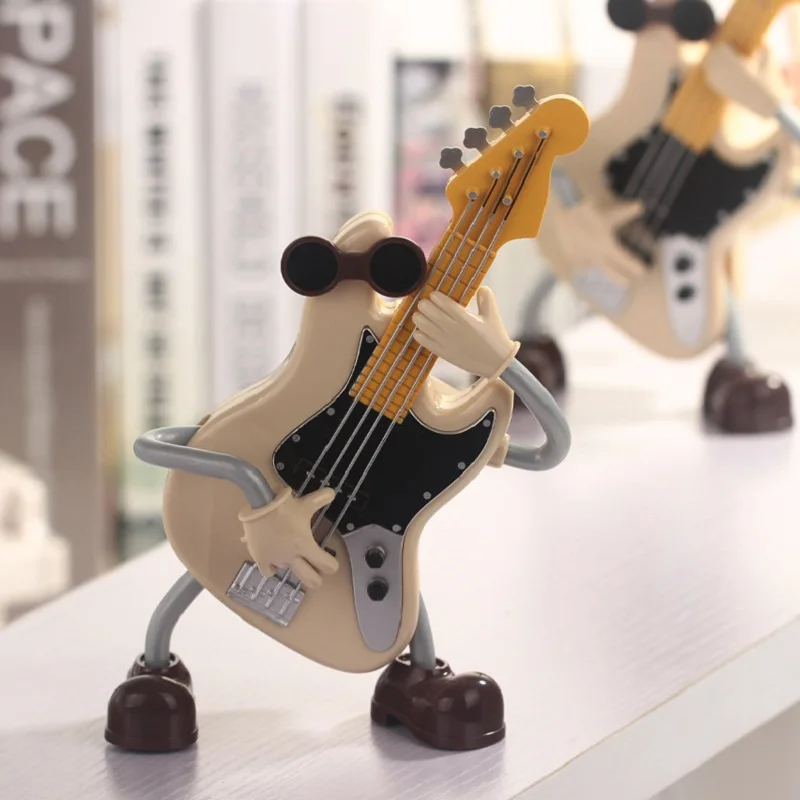 Creative Guitar Doll Music Box Clockwork Spring Desktop Ornament Cartoon Music Box for Festival Gift