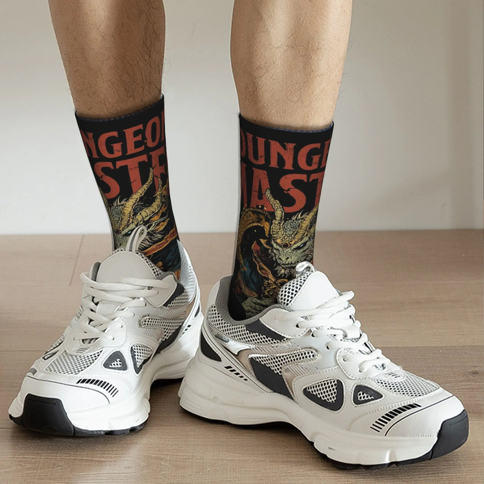 الزنزانة التنين DnD ماستر الجوارب الرجال النساء البوليستر الجوارب غير رسمية مجنون الربيع الصيف الخريف الشتاء الأوسط جوارب أنبوبية هدية