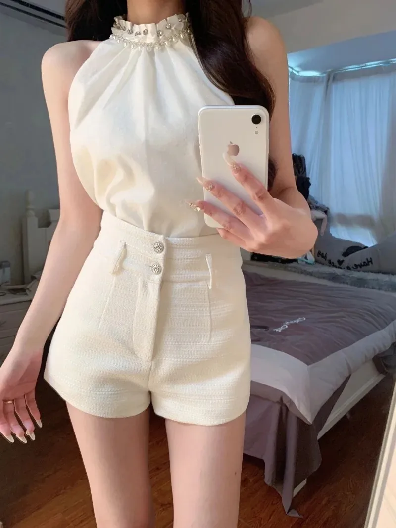 French Temperament Rhinestone Neck Hanging Shirt Shorts Two-piece Set Women Bead Sleeveless Fashion Solid Slim Summer Chic Suit