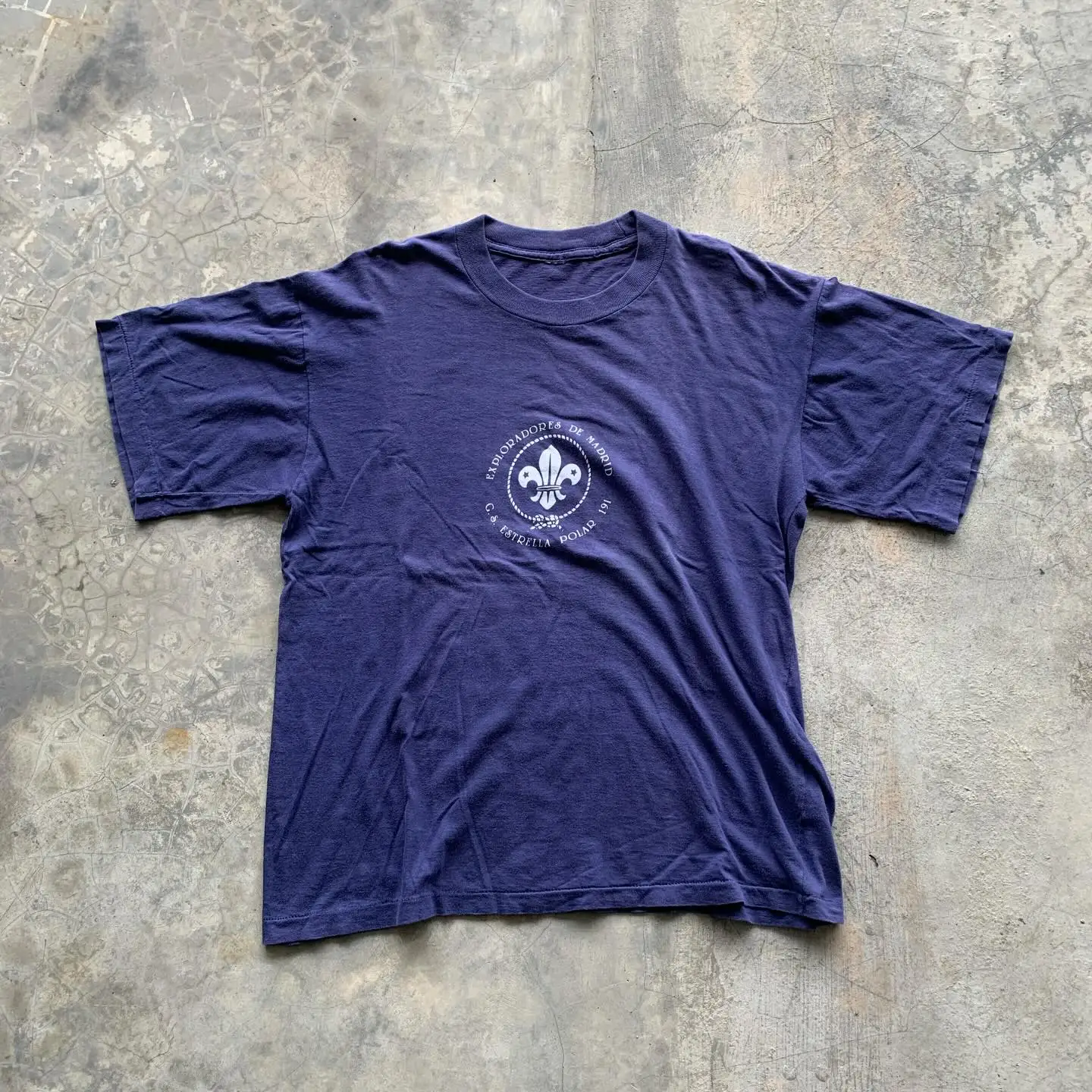Retro European Badge Print Short Sleeve T-Shirt Couple Style Klein Blue  Design Sensation Cotton Standard Fit round Neck
