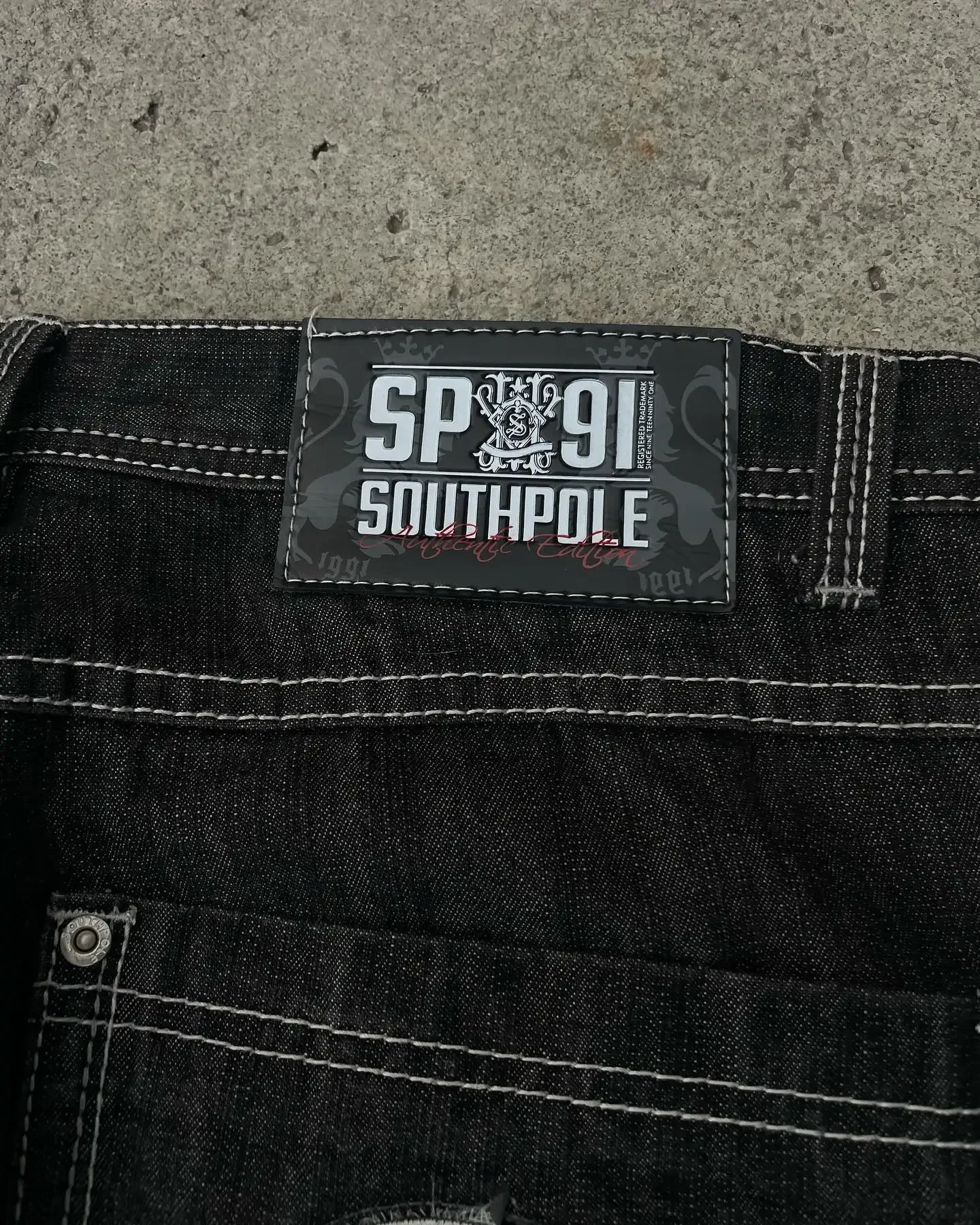 Y2K New Southpole Jeans American Retro Gothic Graphic Embroidery Baggy Jeans Men's Harajuku Hip-Hop Wide-Leg Pants Street Wear