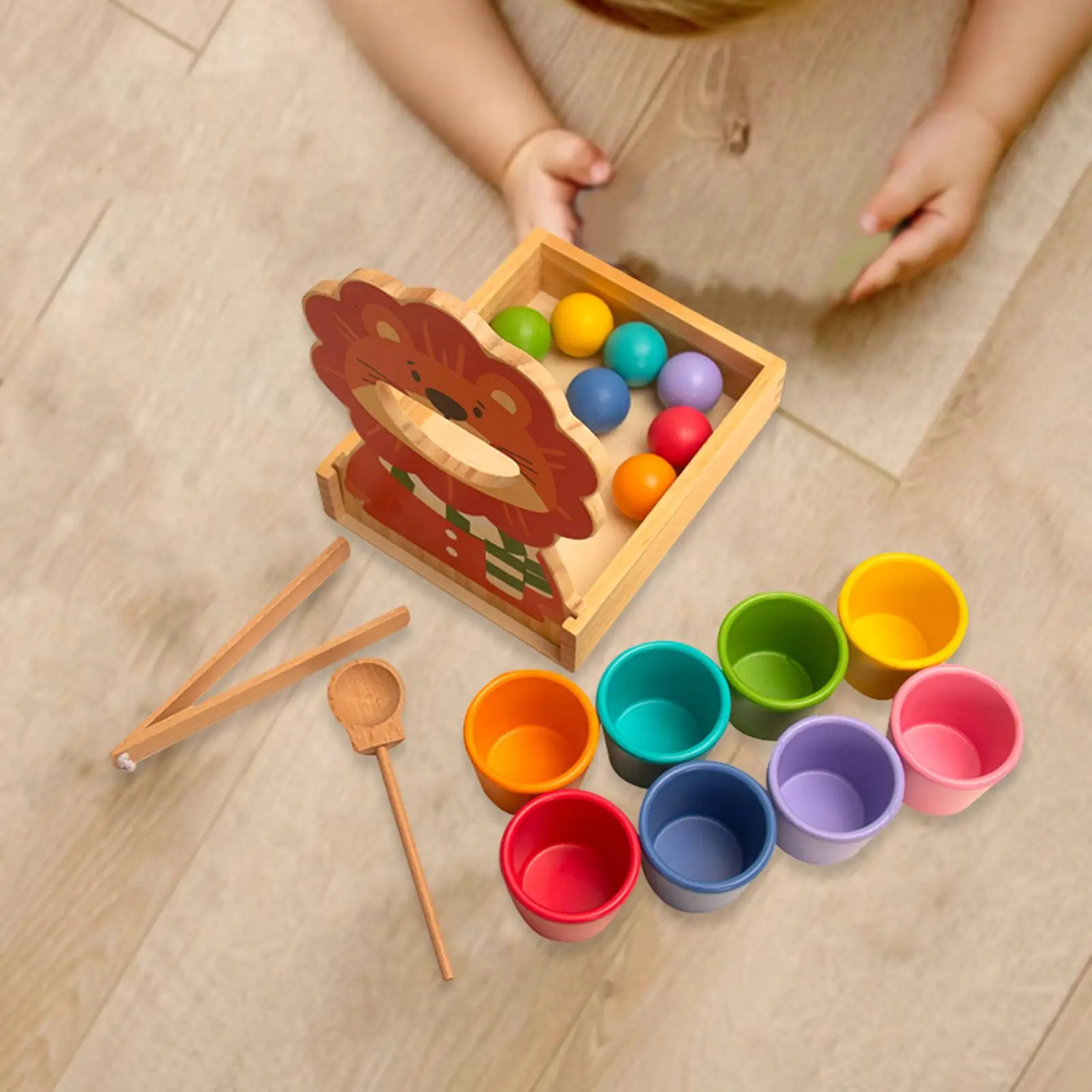 컵에 나무 공 색상 정렬 및 계산 소년 소녀 어린이