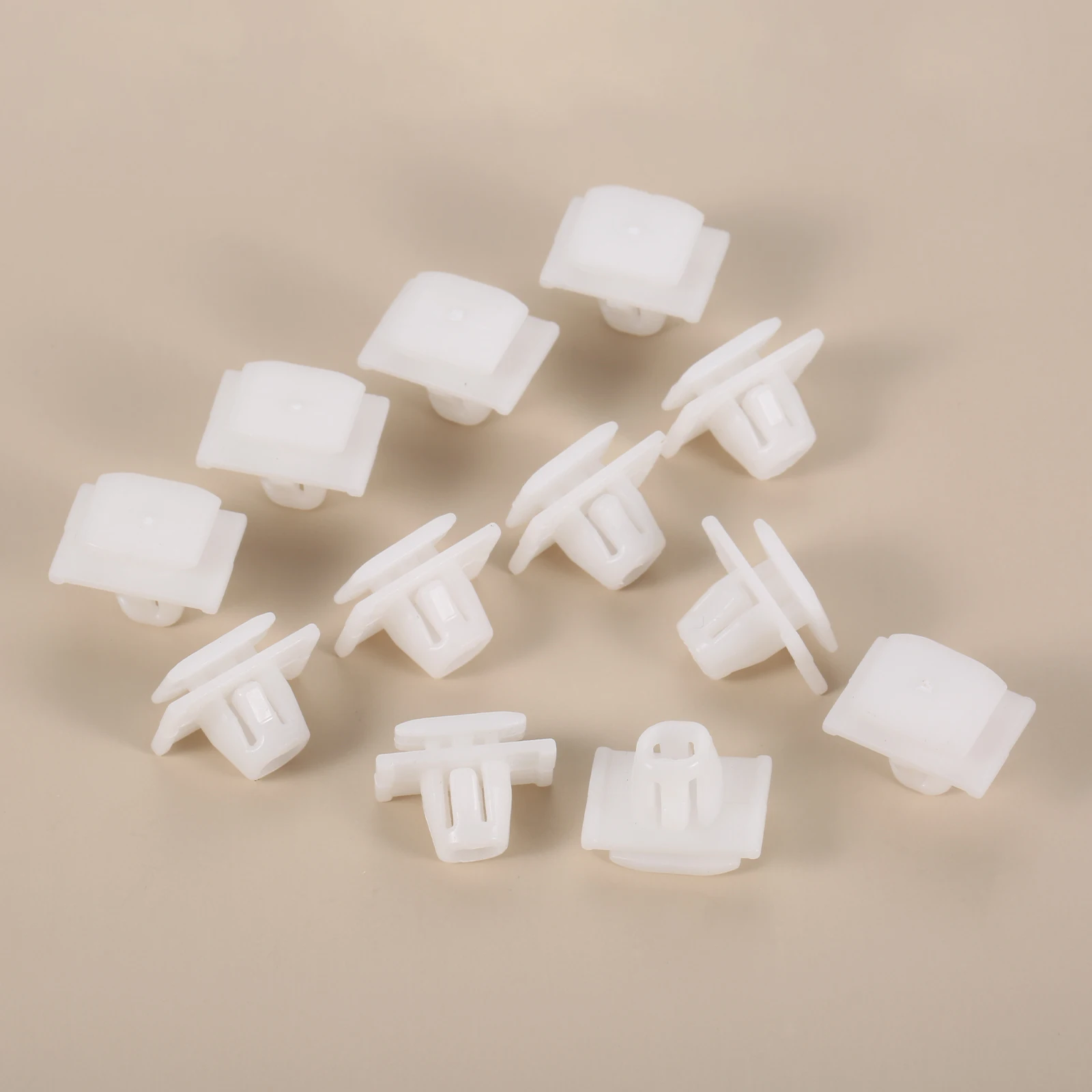 20pcs White Nylon Car Lower Outer Door Weatherstrip Clip for Honda CR-V 2002-on Replaces 75315-S9A-004 Auto Fastener & Clip