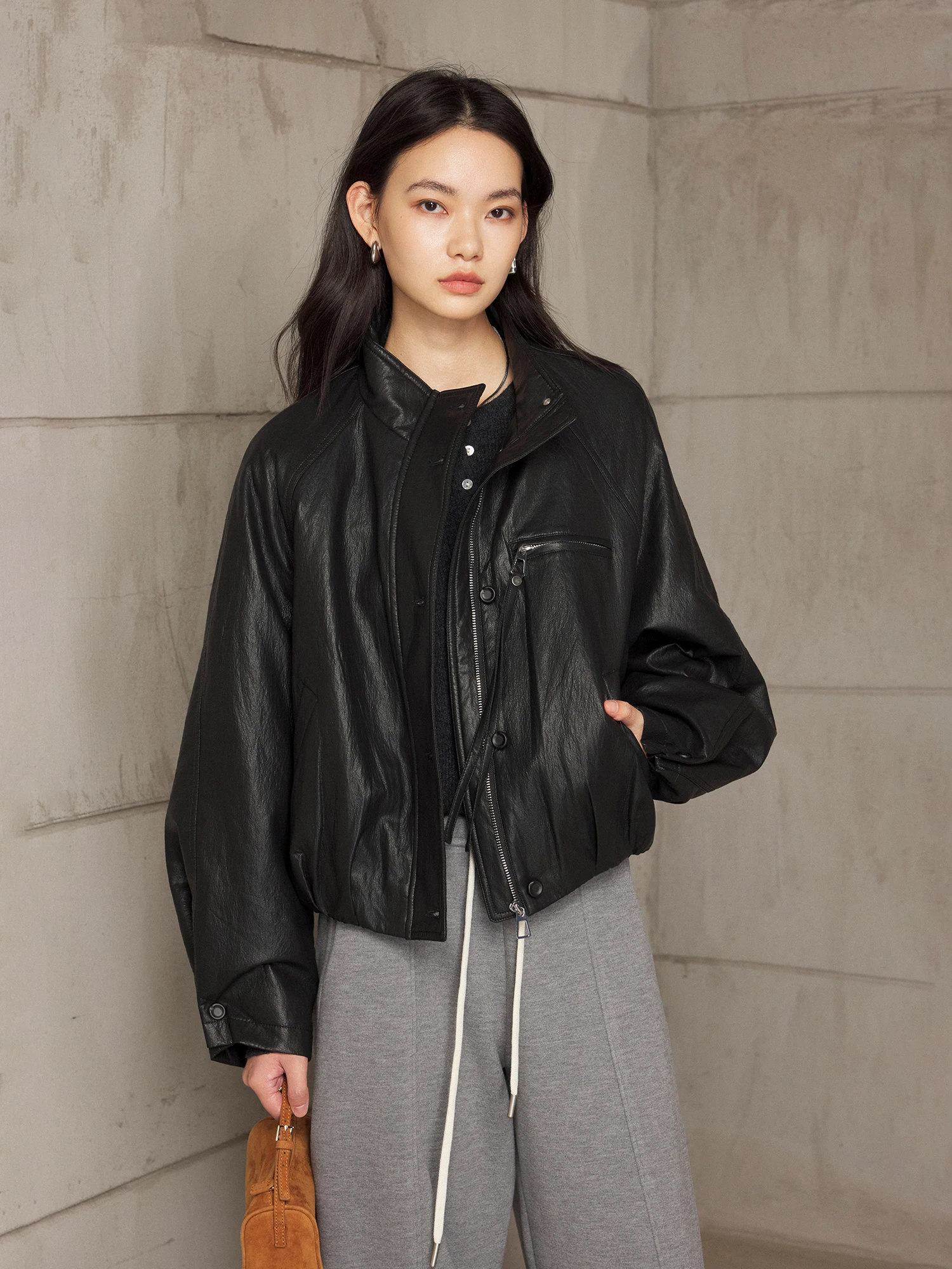 

CLMX Белое пуховое пальто с рукавами «летучая мышь» из ПУ, с регулируемым подолом на шнурке, двойной молнией, задним клапаном, воротником-стойкой, теплым флисом и длинными рукавами