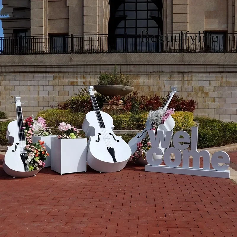 

Commercial Outdoor creative cello sculpture flower box ornament garden community sales office decoration opening wedding props