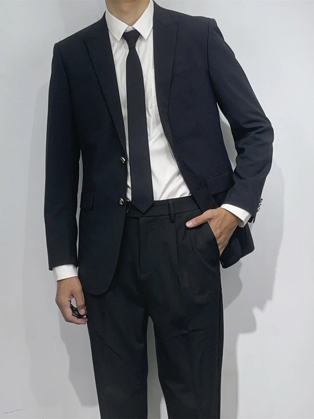 

Элегантный мужской шерстяной костюм-слимфит, повседневный, черный, однобортный, на двух пуговицах, модный городской стиль, осенняя коллекция DOLCA HOMME