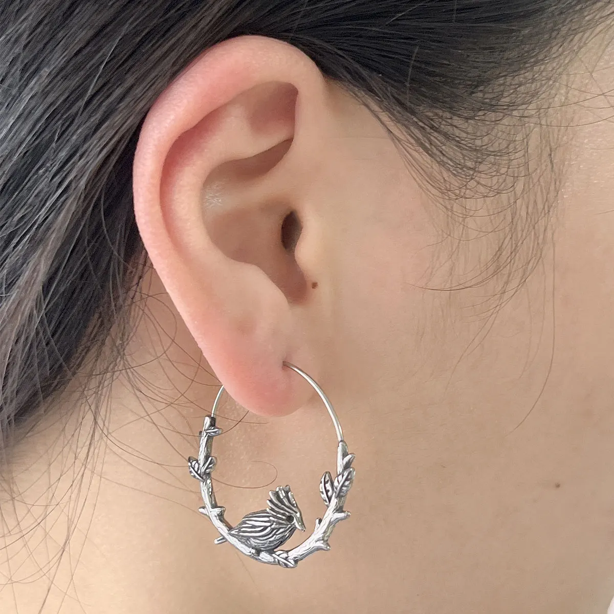 Punk Crow Animal Hoop Earrings for Men and Women Fashion Hip Hop Biker Stainless Steel Earrings Vintage Fashion Rock Jewelry