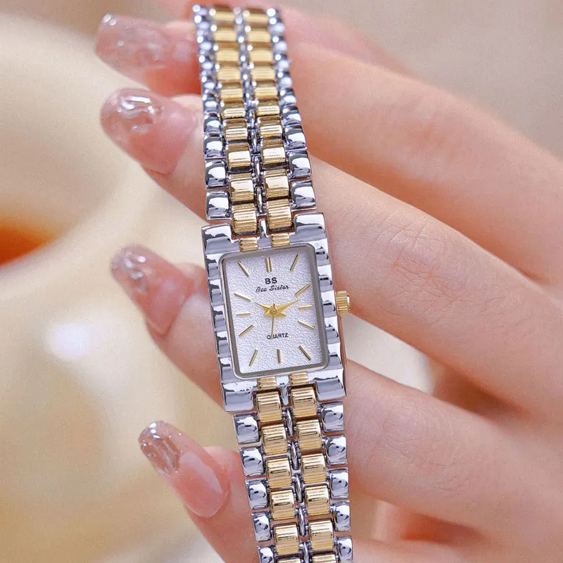 Luxury Square Retro Small Gold Watch Chain Waterproof Quartz Women\'s Watch Water Diamond Dial Clock Suitable for Birthday Gifts