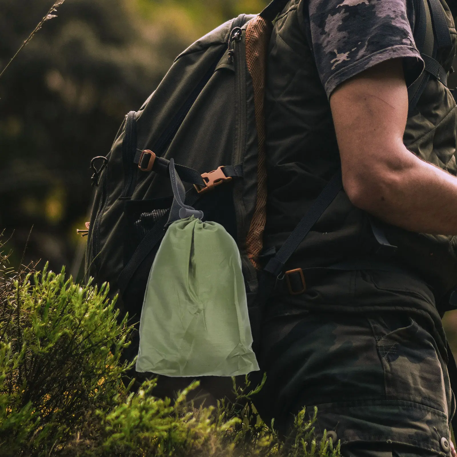 

1Pcs Portable Water Basin Foldable Lightweight Camping Basin for Outdoor Sports Hiking Travel Use Waterproof Polyester Folding