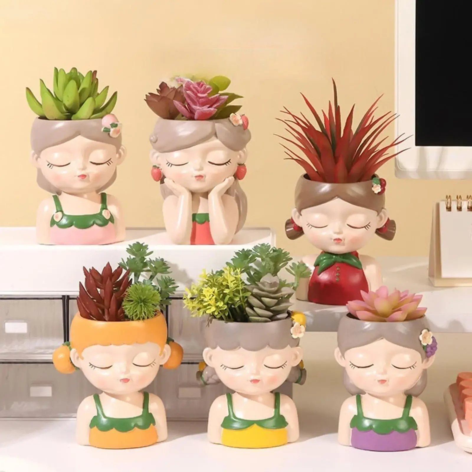 

Cartoon Girl Planter Desktop Flowerpot for Shop Garden Outdoor Indoor Flower Vase Desktop Ornament Practical Tabletop Home Decor