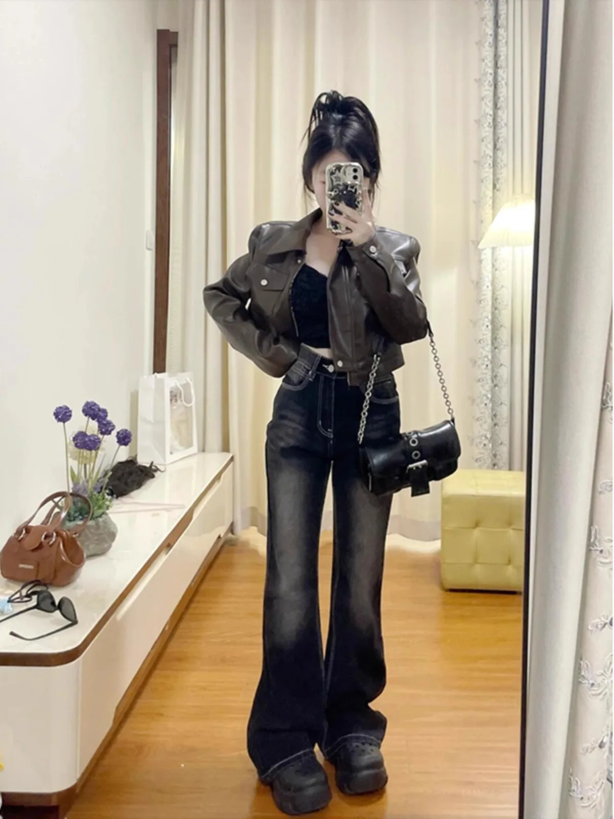 Retro Marrone Cuoio DELL'UNITÀ di elaborazione Jaet delle Donne Primavera 2025 Nuovo di Piccole Dimensioni Caffè Or Moto Jaet Top Loose Fit Lungo Sve