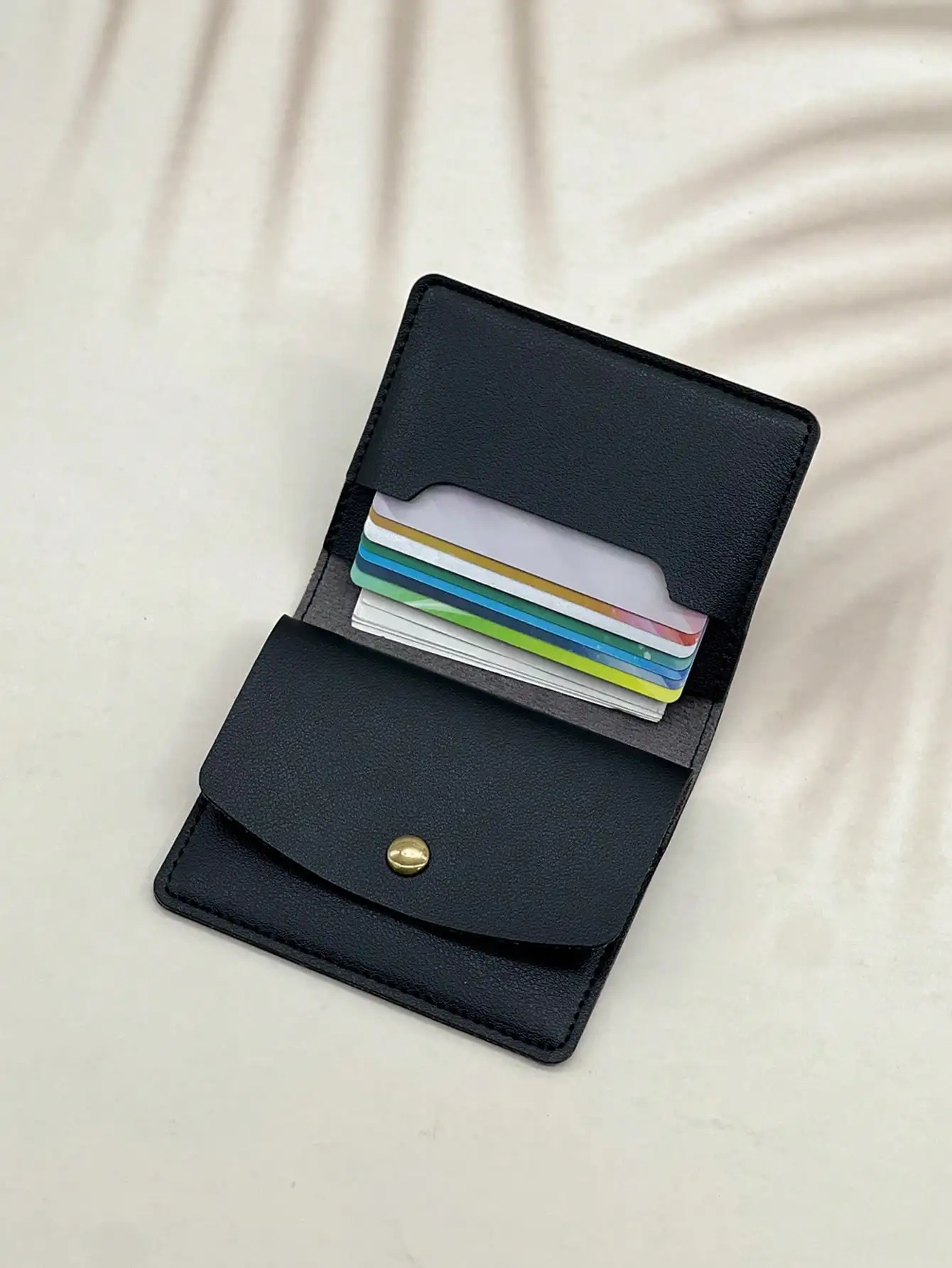 

Stylish Minimalist Women's Card Wallet - Ultra-Thin Portable Multi-Functional Card Holder and Coin Purse, Perfect Christmas Gift