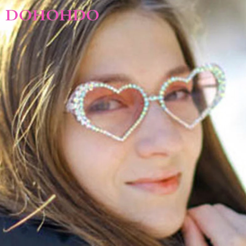 

Fashion Luxury Designer Vintage Heart Shaped Sunglasses With Rhinestones Women Sun Glasses Trendy Brand Decorative Shades UV400