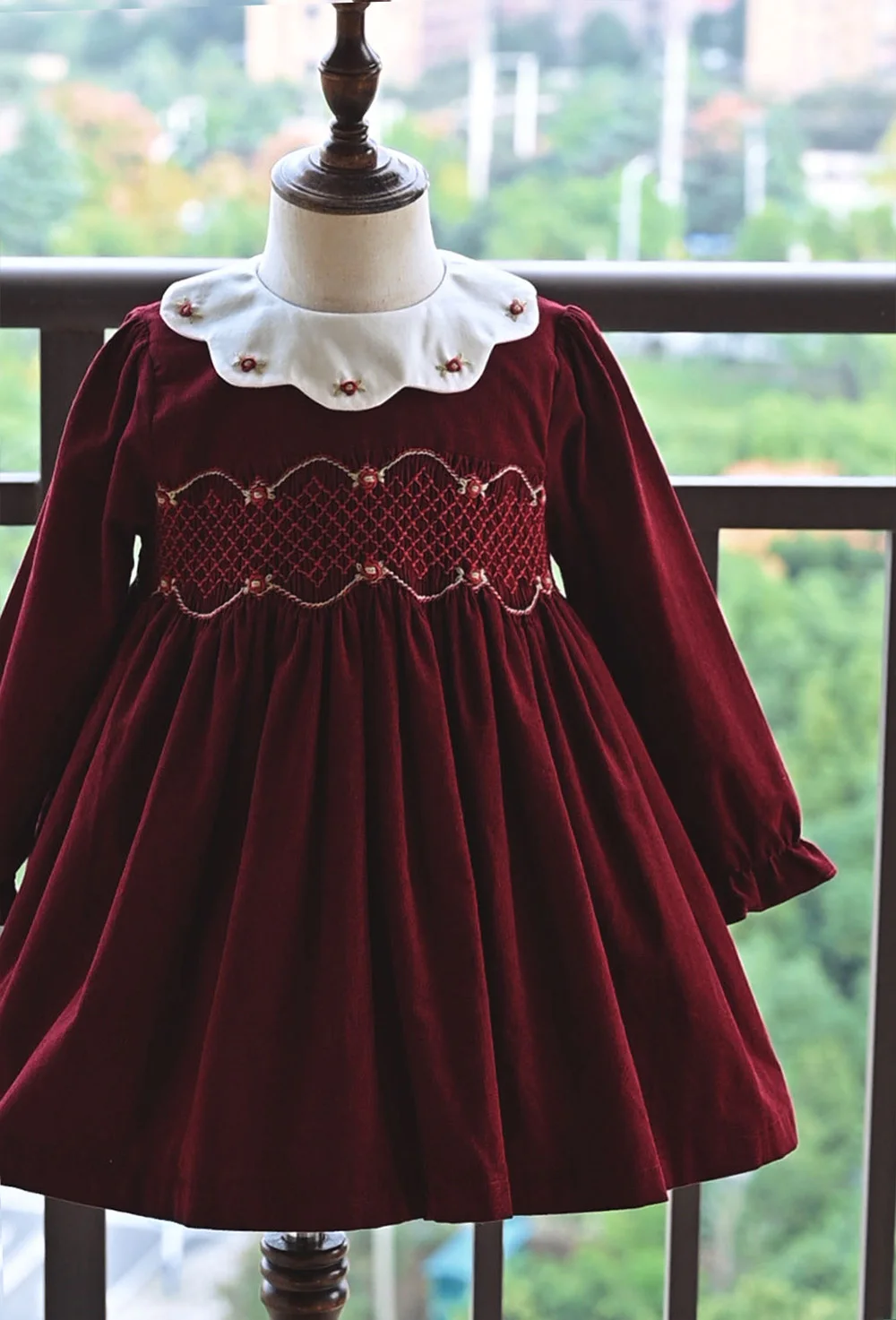 ICJAEHAO Kids Spanish Dress Girls Hand Made Smocking Red Dresses for Baby Smocked Embrodiery Clothes Children New Year Smocking