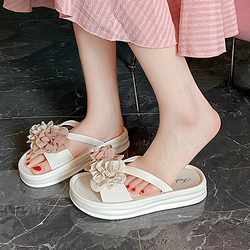 

Two-Tone Floral Platform Sandals - Women's Summer Non-Slip Flip Flops, Fashion Thick Sole Beach Slides for Outdoor/Campus