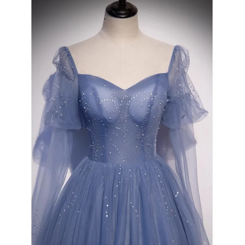 Vestido de noite, performance de piano, atmosfera de banquete, textura sofisticada, gaze colorida, atmosfera de fada, vestido longo azul floresta