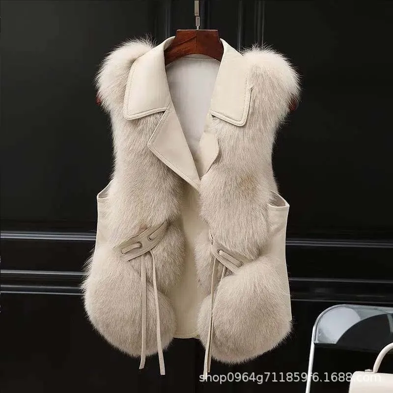 High Quality Imitation Fox Fur Vest Jacket Women Sleeveless Jacket 2025Winter Waistcoat Short Fur Vest Female Vestcoat Outerwear