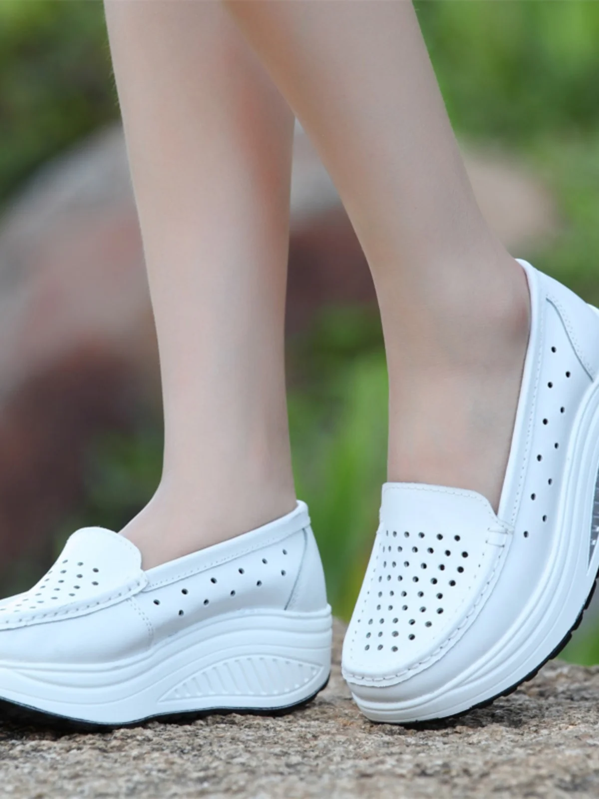 Leather Women\'s Shoes White Sneakers Clogs Platform Female Footwear Genuine Leather Casual Nurse Summer Creepers Dress Fretwork