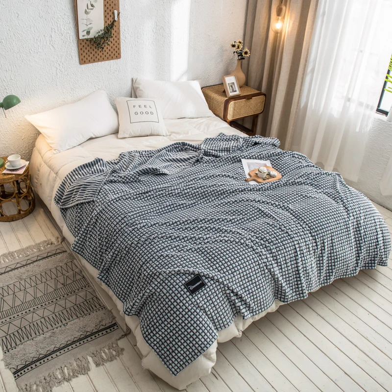 

2025 new simple Milk fleece blanket, Japanese style blanket, nap blanket, coral flannel air conditioner, small blanket