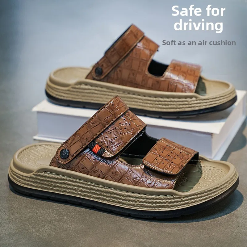 

Men's Summer Outdoor Sports Sandals Anti-slip Wear-resistant Soft Bottom Flip Flops Driving Two-use Beach Slippers