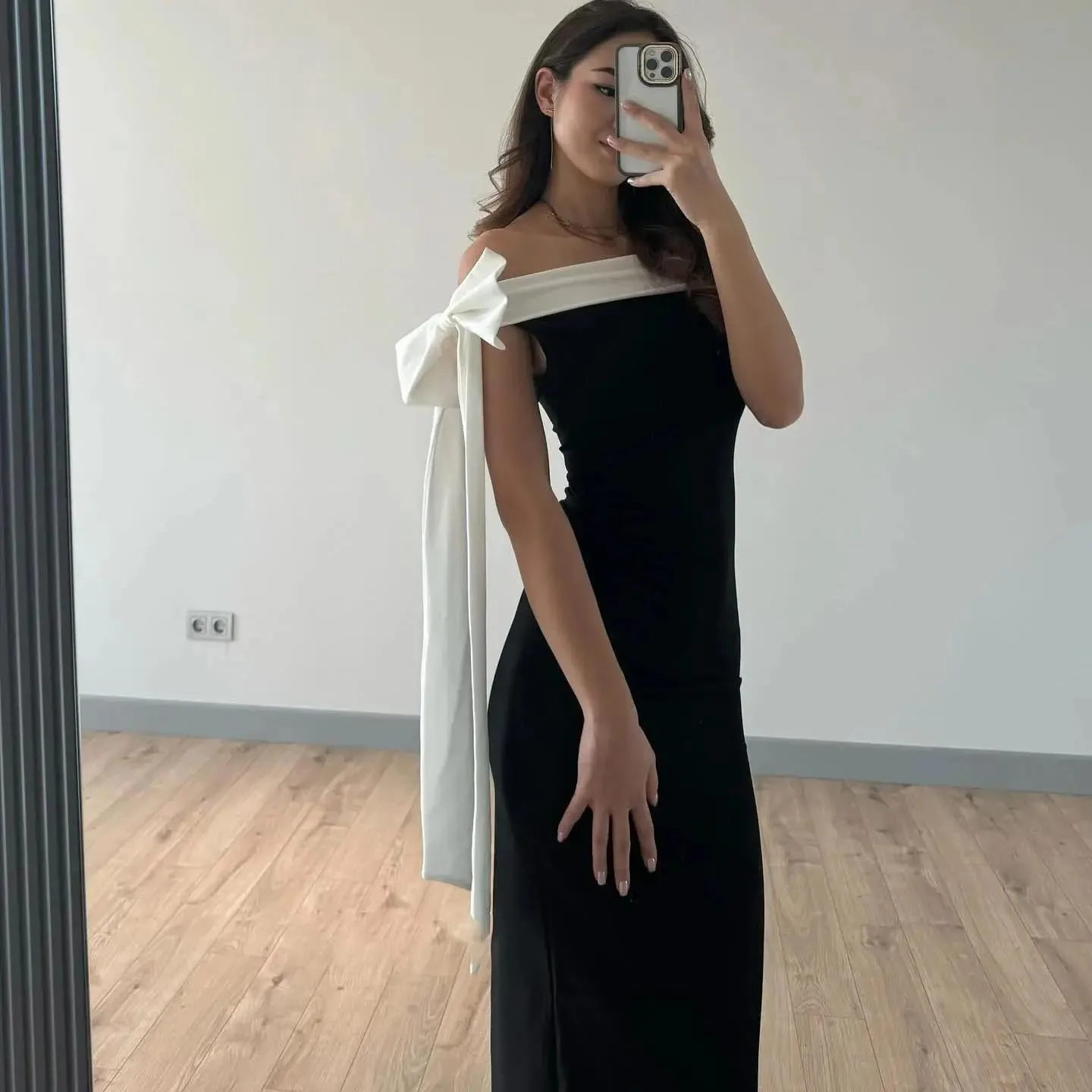 

Scoggins Bow Prom Dress Slit 2024 Off Shoulder Cocktail Dress Floor Length Long Formal Evening Party Dress 2024 robes de soirée