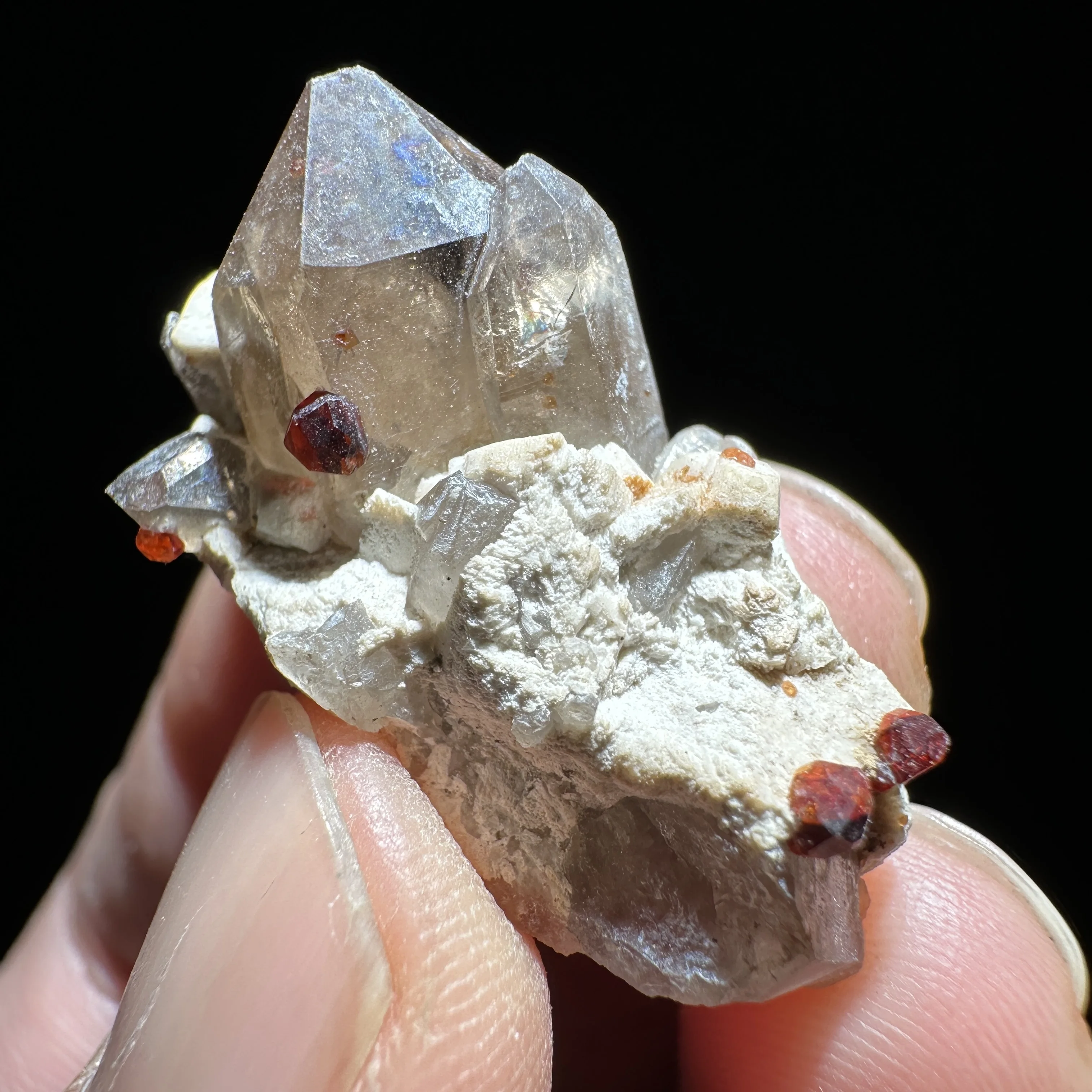 Natural garnet rough crystal mineral specimen quartz cure specimen gem collectibles