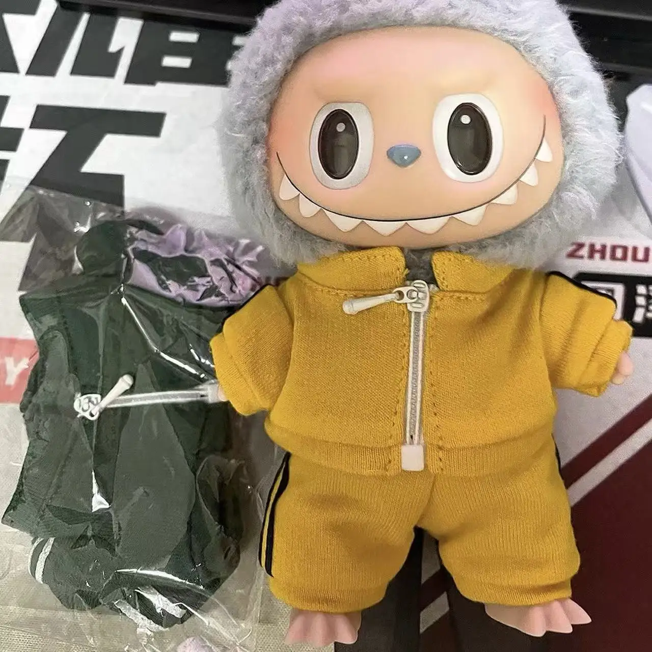 

Одежда Labubu подходит для Labubu V1V2, комплект из 2 предметов, несколько цветов, выбор из топа, брюк, разработанный, хлопковый экзо 17 см, милый мультфильм