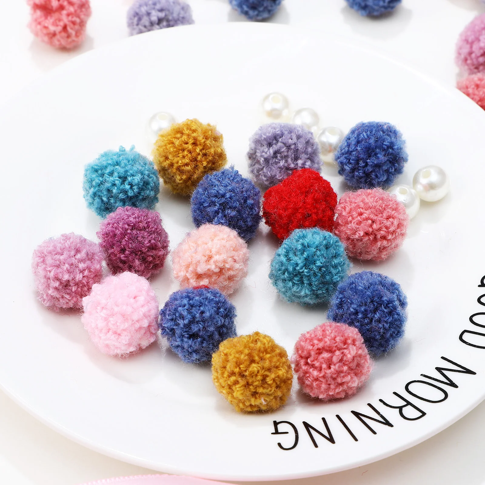

200Pcs Colorful Pom Poms Craft Making Accessories DIY Creative Pom Poms for Kids Projects Pompoms Assorted Pompoms