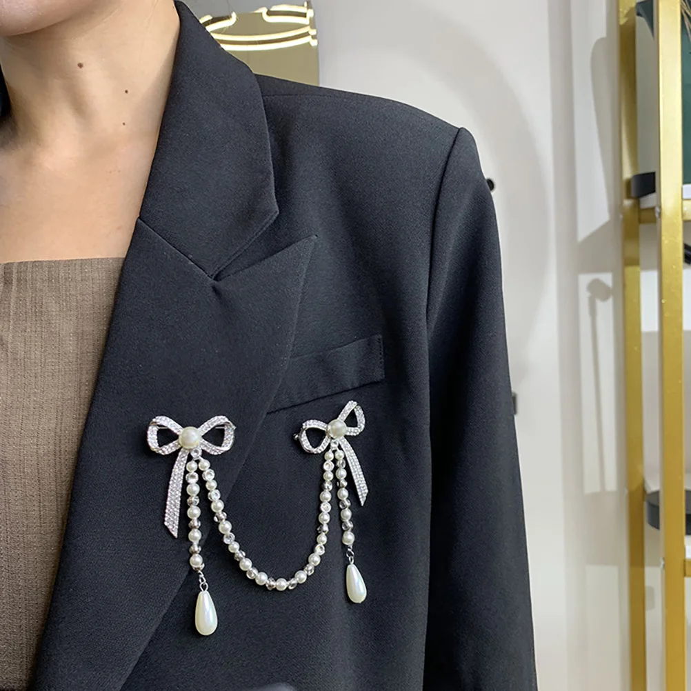 

Pearl Bow Bristle Woman Brooch Women Brooches Pins for Dress Cleavage Clothes Fashion Elegant Lapel Sweater Women's