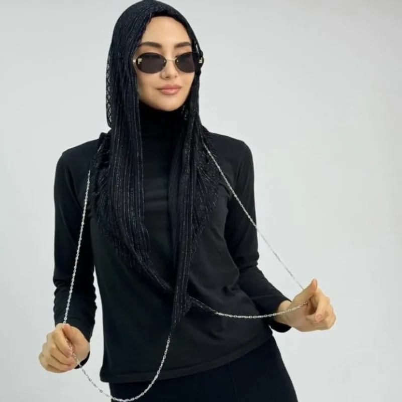 

Middle Eastern Muslim fashion striped headscarf chain decoration lightweight breathable knit simple elegant hijab