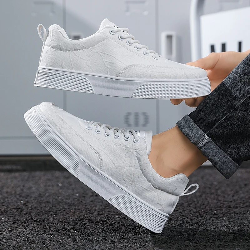 

Мужская парусиновая обувь, новинка 2025, дышащая повседневная универсальная обувь для досок, легкая нескользящая модная обувь на толстой подошве, увеличивающая рост