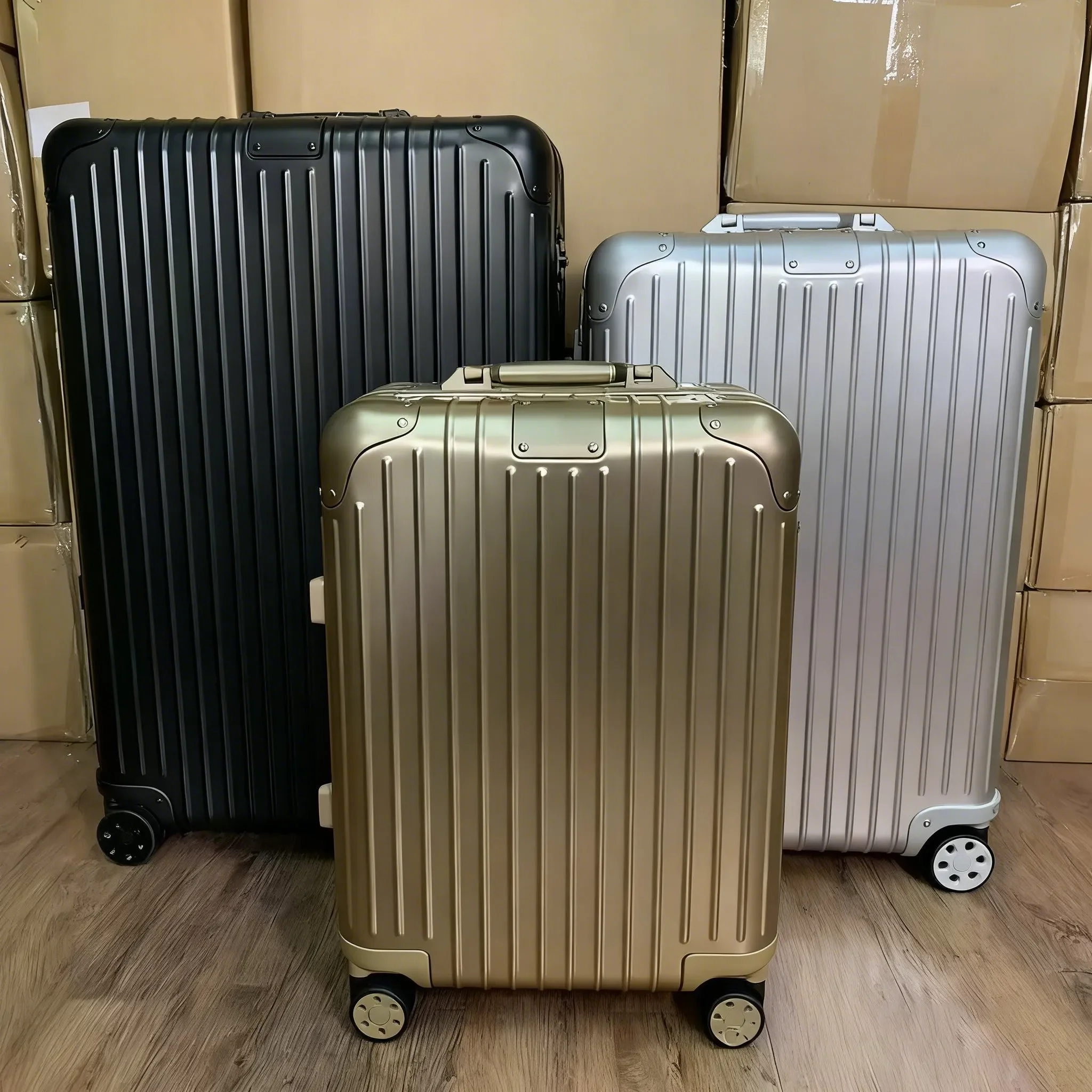 

Designer luggage Rolling Wheels Telescopic Handles combination lock box carry on suitcase travel suitcase