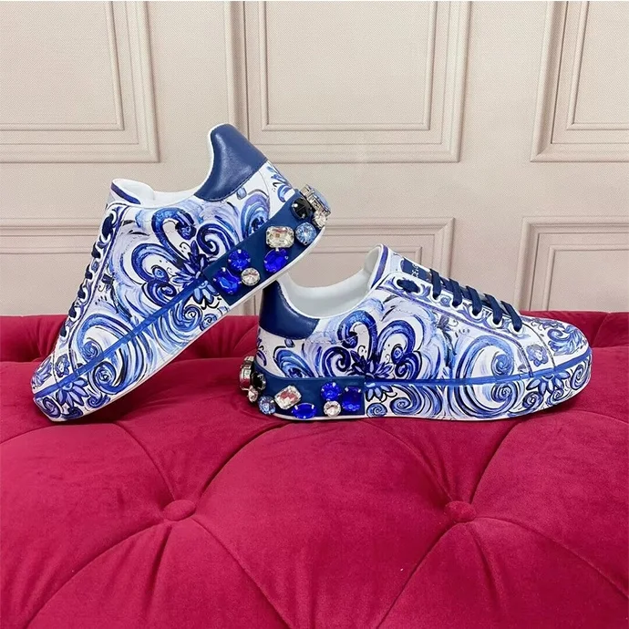 2024 New Arrival Leather Small White Shoes Hand-painted Graffiti Women's New Spring and Summer Lovers Shoes Handmade Shoes