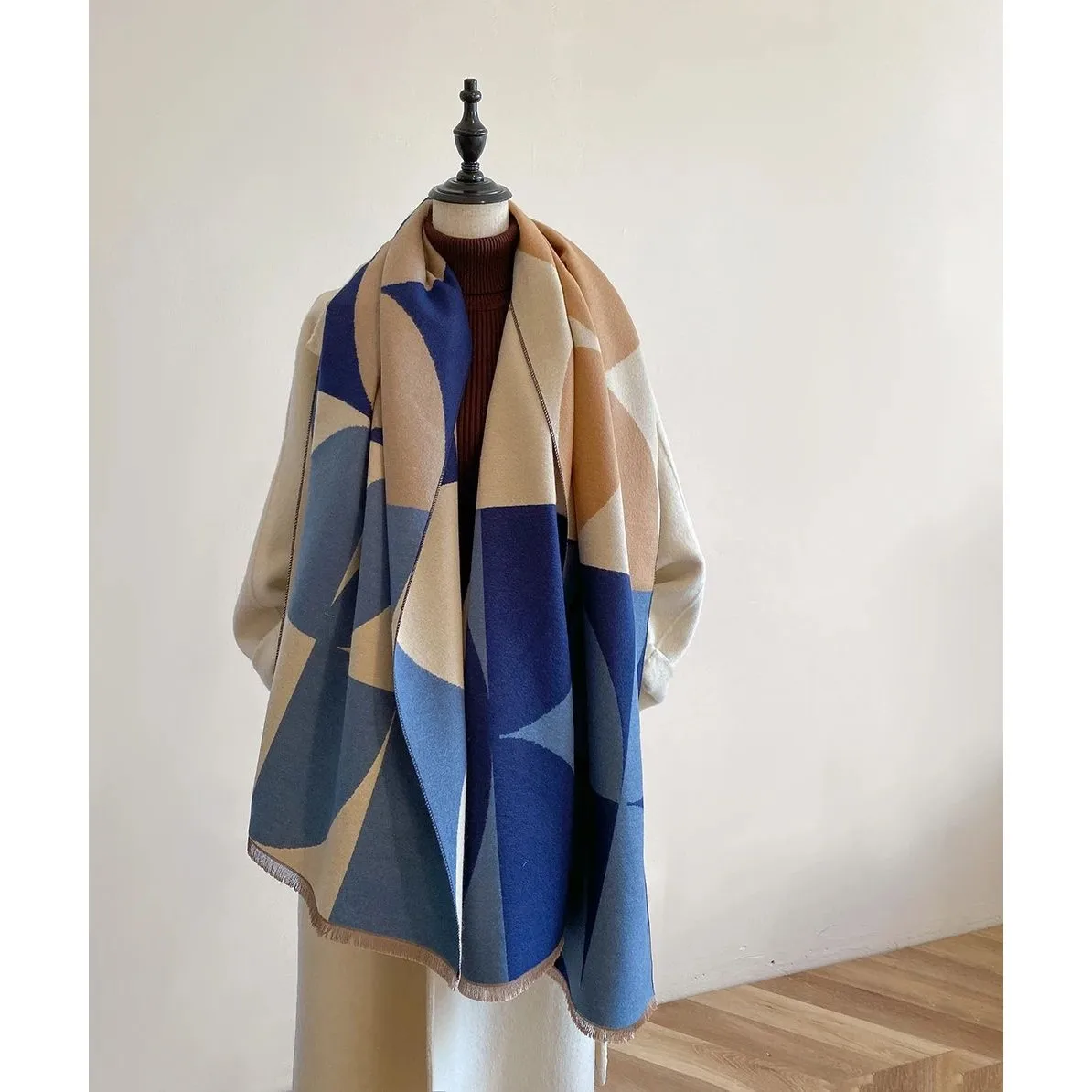 花柄カシミヤ冬用ポンチョスカーフ-レディース-高級デザイン-暖かく上品でおしゃれな秋冬春用アクセサリー