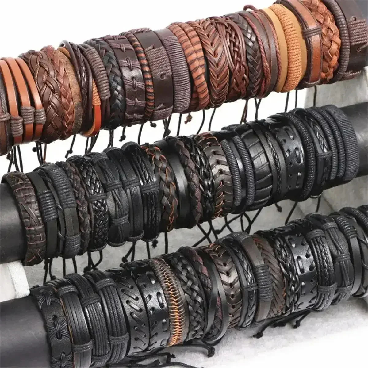 5PCS Random Style Men's Women's Webbing, Rope,Leather Bracelet Classical Festive Women Gift(Including But Not Limited to Pic)