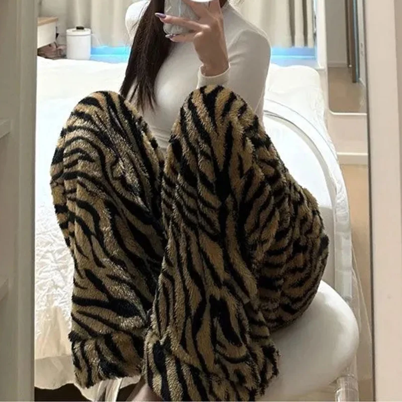 Women Fleece Leopard Print Pants Street Harajuku Y2K American Vintage Trousers High Waisted Thick Warm Wide Leg Pants
