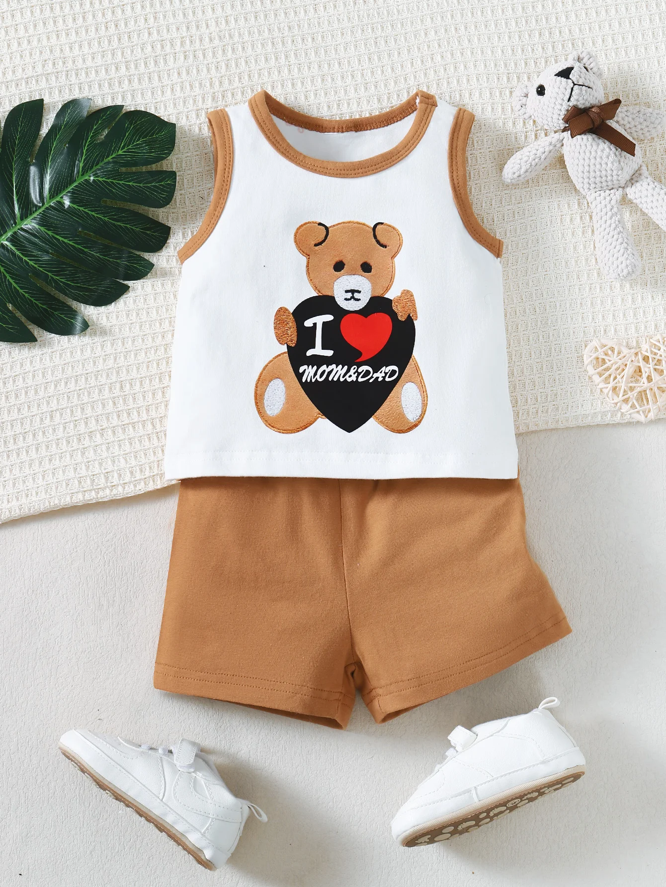 Toddler Girl Baby Cute Teddy Bear Vest+Shorts Two-Piece Set Suitable for Daily Casual Summer Set for Babies Aged 0-24 Months