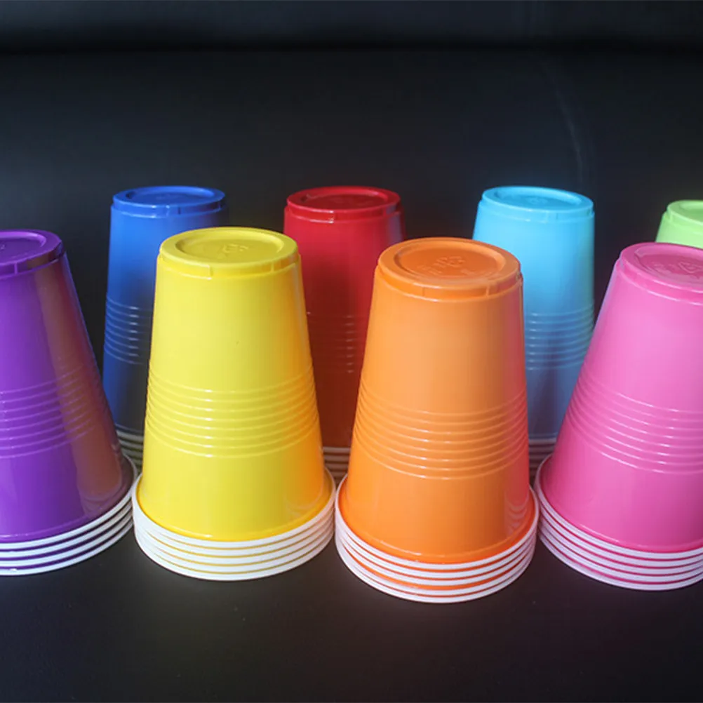 

50 шт. толстостенных одноразовых стаканов из полипропилена (PPR) для вечеринок: красные, для пива, сока, молока, чая, кофе, воды. Идеальные принадлежности для праздников.