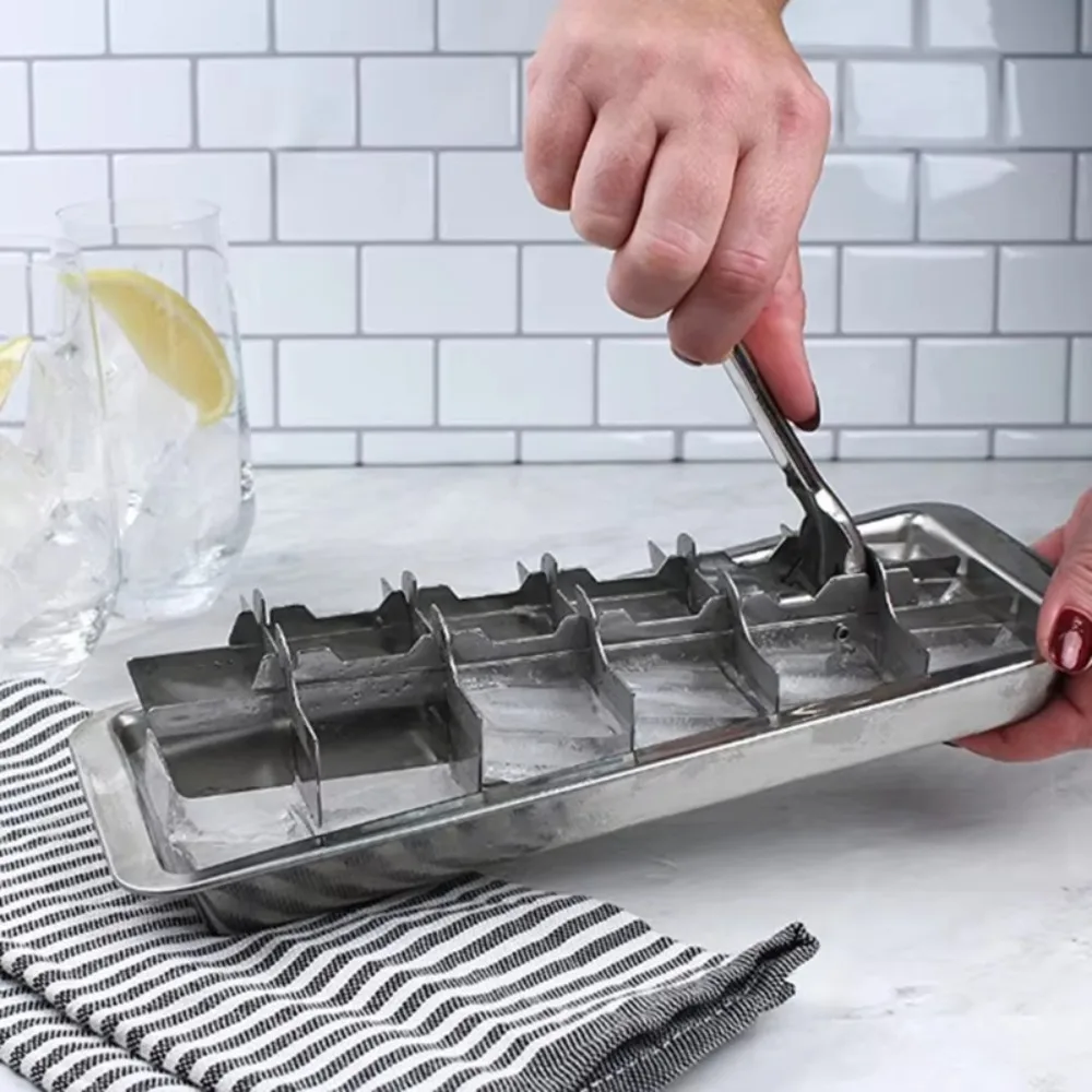 Stainless Steel Ice Cube Tray 18 Slot Movable Partition Ice Cubes Mold Fast Freeze Rectangular Ice Cube Maker Easy Demolding