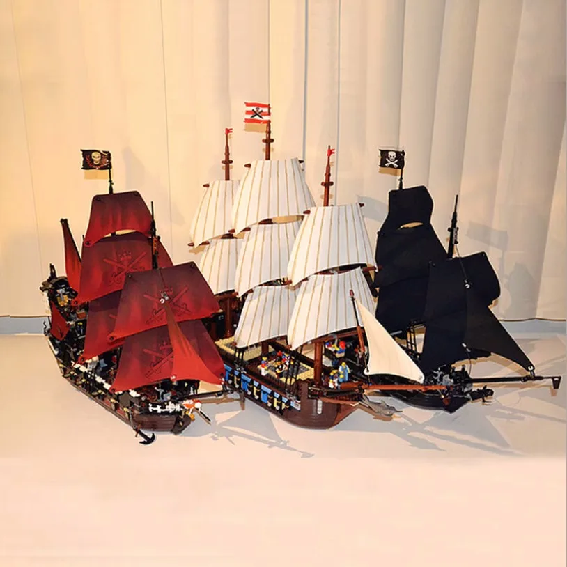 MOC 4195 Pirates The Black Pearl And Queen Anne\'s Revenge Ship Building Block Model Assemble Bricks Toys Kids Gifts Fit Set4184