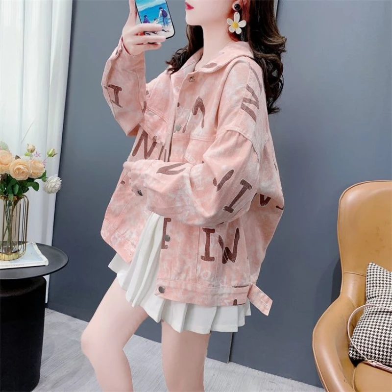 2025 Women's Loose Fit Denim With Tie Dye Letter Print Fashionable Streetwear Outerwear For Autumn Fall