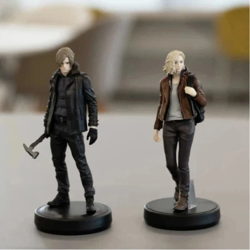 In Stock Authentic Leon S. Kennedy Grace Ashcroft Character Figurine NFC Interactive Figure Desktop Decoration For Game Fans