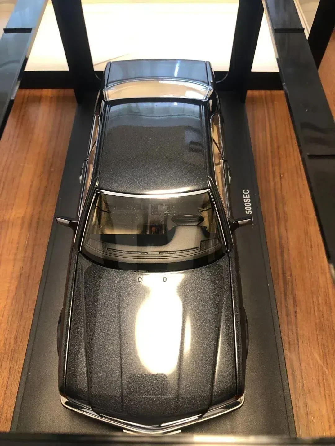 Autoart-合金金属静的車モデル,限定版,黒と銀,おもちゃ,ギフト,1:18, 500秒