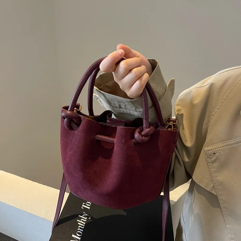 

Retro Frosted Leather Folds Handheld Bucket Bag 2024 New Pattern Trendy Fashion The Single Shoulder Bag Versatile Crossbody Bags